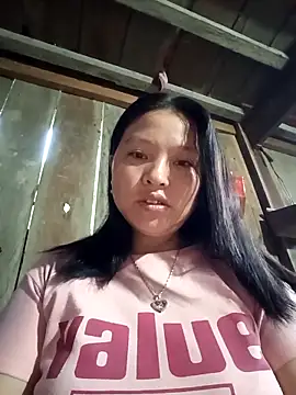 Snapshot of MuiNay chatting on October 18, 2025, 11:16 pm MuiNay online show from October 18, 2025, 11:16 pm