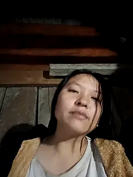 Snapshot of MuiNay chatting on October 22, 2025, 11:10 am MuiNay online show from October 22, 2025, 11:10 am