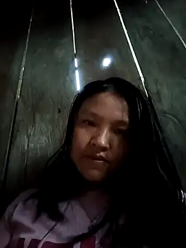 Snapshot of MuiNay chatting on November 8, 2025, 8:14 am MuiNay online show from November 8, 2025, 8:14 am