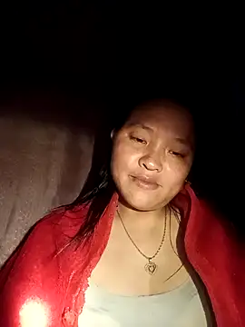 Snapshot of MuiNay chatting on November 11, 2025, 12:38 pm MuiNay online show from November 11, 2025, 12:38 pm