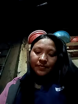 Snapshot of MuiNay chatting on November 29, 2025, 10:29 am MuiNay online show from November 29, 2025, 10:29 am