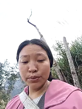 Snapshot of MuiNay chatting on December 2, 2025, 1:33 am MuiNay online show from December 2, 2025, 1:33 am