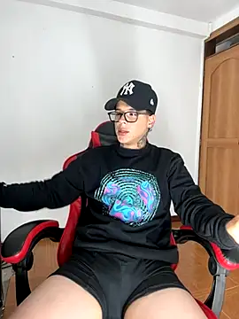 Snapshot of jordan_422 chatting on November 21, 2025, 1:48 am jordan 422 online show from November 21, 2025, 1:48 am