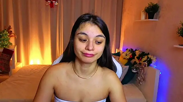 Leila Hefner online show from December 4, 2025, 2:43 am