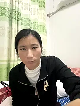 Snapshot of crhong666 chatting on November 10, 2025, 12:26 pm crhong666 online show from November 10, 2025, 12:26 pm