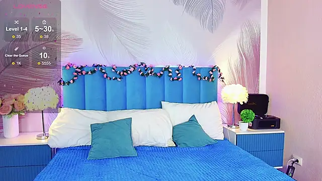 kimberlyy77 online show from October 26, 2025, 6:08 am