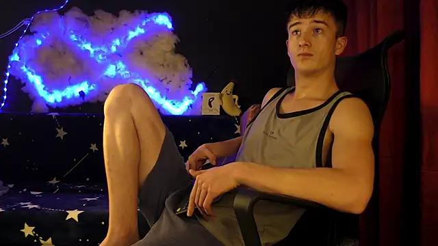 Snapshot of SirReed chatting on November 26, 2025, 4:02 am SirReed online show from November 26, 2025, 4:02 am