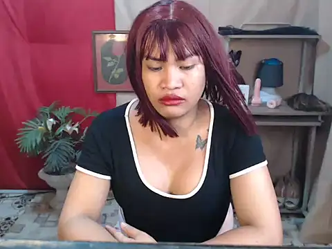 miss laila  online show from December 21, 2025, 10:11 am