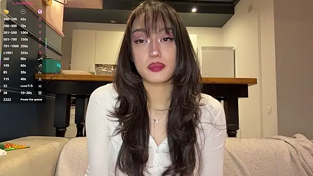 SweetSakuraJane online show from April 9, 2026, 9:09 pm