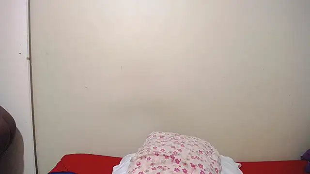 Blackberry96  online show from November 17, 2025, 9:31 pm