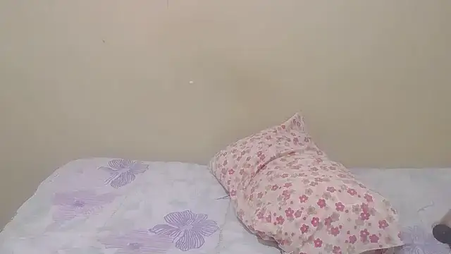 Snapshot of Blackberry96_ chatting on February 4, 2026, 8:25 pm Blackberry96 online show from February 4, 2026, 8:25 pm