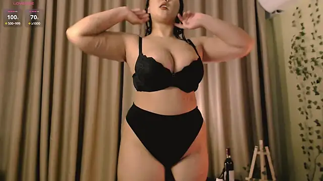 HoneyBroownie online show from December 1, 2025, 10:53 am