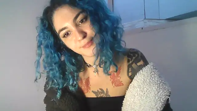 Snapshot of peetitefairy chatting on May 16, 2026, 10:36 am peetitefairy online show from May 16, 2026, 10:36 am