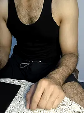 yazin199 online show from September 27, 2025, 9:42 pm