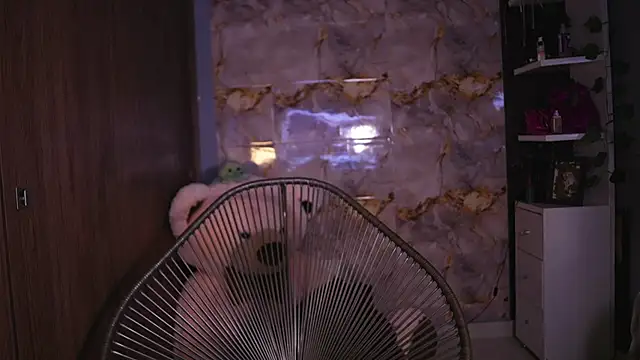 hannachris- online show from January 7, 2026, 11:07 pm