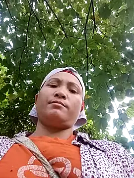 Love-Mama33 online show from September 27, 2025, 11:54 pm