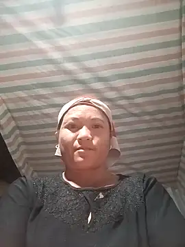 Love-Mama33 online show from October 31, 2025, 11:22 am