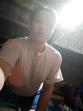 Love-Mama33 online show from November 11, 2025, 10:54 pm