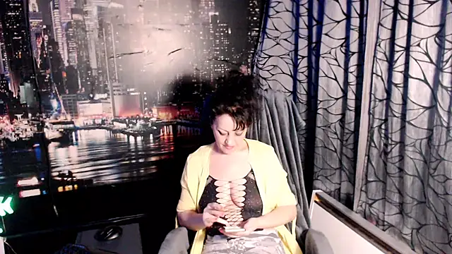 Snapshot of AMOURSWEET2025 chatting on January 6, 2026, 3:49 pm AMOURSWEET2025 online show from January 6, 2026, 3:49 pm