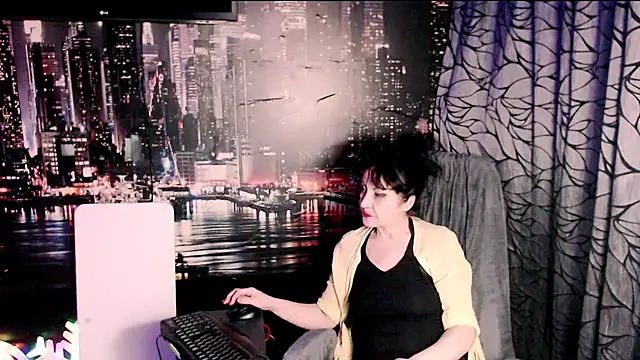 AMOURSWEET2025 online show from March 20, 2026, 9:41 pm