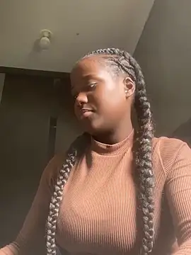 Snapshot of lucy_vanny chatting on October 9, 2025, 4:16 pm lucy vanny online show from October 9, 2025, 4:16 pm