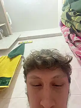 Snapshot of efeees35 chatting on January 10, 2026, 6:20 pm efeees35 online show from January 10, 2026, 6:20 pm