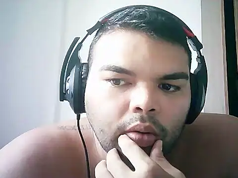 lucascarvalho88 online show from February 7, 2026, 5:16 pm
