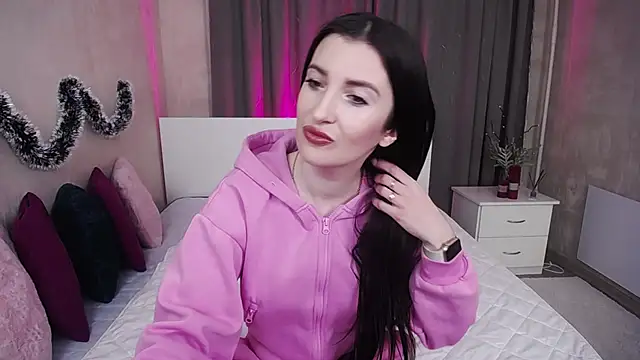 EvelinCuper online show from January 18, 2026, 6:28 am