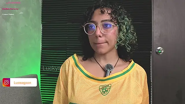 LuckySwagson online show from June 15, 2026, 6:48 am