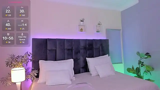 Phillicious   online show from December 18, 2025, 9:54 pm