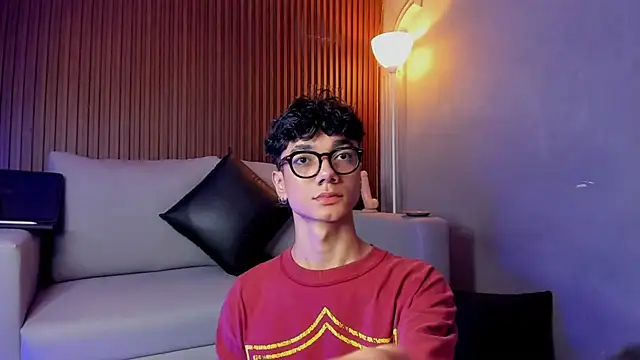 Snapshot of Phillicious__ chatting on March 31, 2026, 4:46 am Phillicious online show from March 31, 2026, 4:46 am