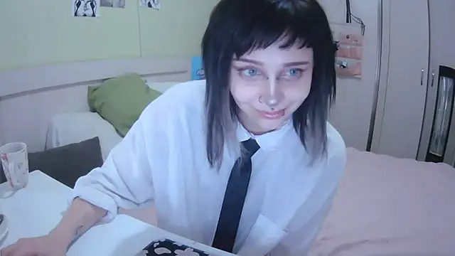SineKiraReal online show from September 30, 2025, 11:26 am