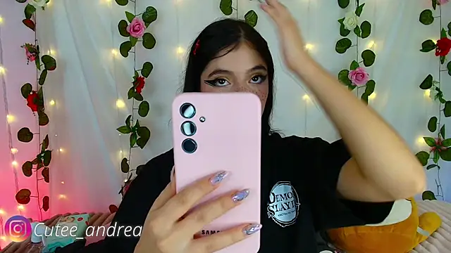 cutee andrea online show from October 13, 2025, 3:17 am