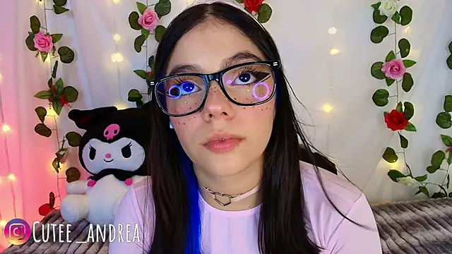 cutee andrea online show from December 19, 2025, 2:51 am