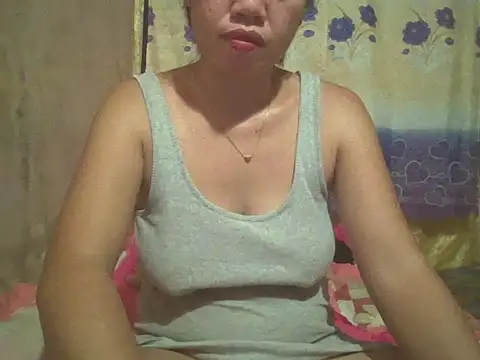 sexymorenal18 online show from April 6, 2026, 10:49 am