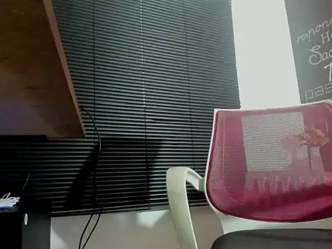 Megam  online show from September 10, 2025, 9:04 pm