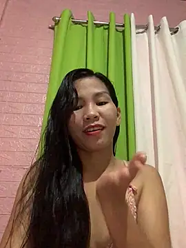 Snapshot of Cleo17 chatting on February 12, 2026, 2:01 pm Cleo17 online show from February 12, 2026, 2:01 pm