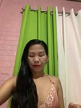 Snapshot of Cleo17 chatting on February 24, 2026, 2:04 pm Cleo17 online show from February 24, 2026, 2:04 pm