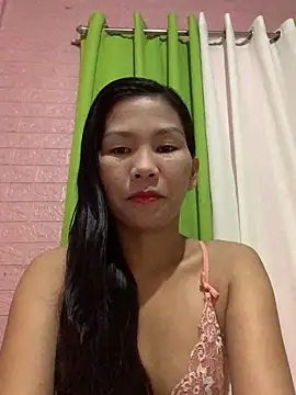 Snapshot of Cleo17 chatting on February 25, 2026, 3:21 pm Cleo17 online show from February 25, 2026, 3:21 pm
