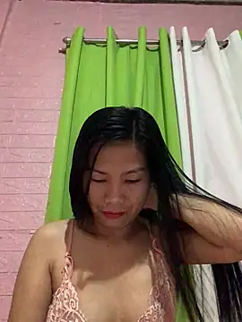 Snapshot of Cleo17 chatting on March 28, 2026, 7:35 pm Cleo17 online show from March 28, 2026, 7:35 pm