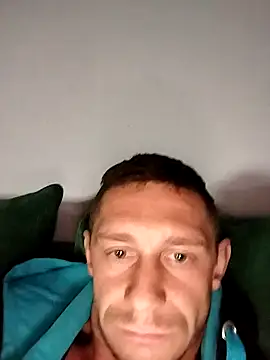 Snapshot of Dawidwi493_ chatting on October 8, 2025, 1:03 am Dawidwi493  online show from October 8, 2025, 1:03 am