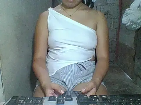 Skinny PinayGirljust18 online show from June 18, 2026, 8:25 am