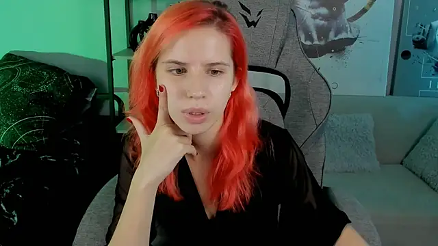 NitaNihil online show from October 20, 2025, 6:52 pm