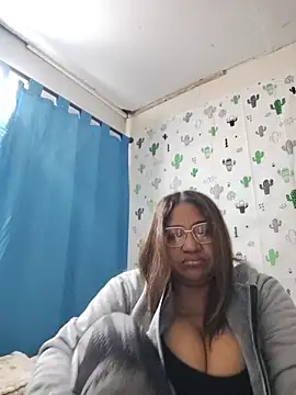 Snapshot of Avannay chatting on May 23, 2026, 1:00 am Avannay online show from May 23, 2026, 1:00 am