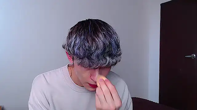 john vichenso online show from November 18, 2025, 9:08 pm