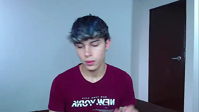 john vichenso online show from November 19, 2025, 9:48 pm