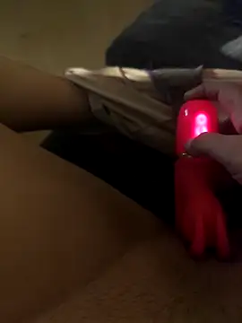 zeousseelphie online show from September 9, 2025, 4:01 am