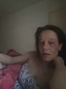 zeousseelphie online show from June 10, 2026, 9:19 am