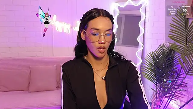 artemiss tay online show from November 22, 2025, 7:13 pm