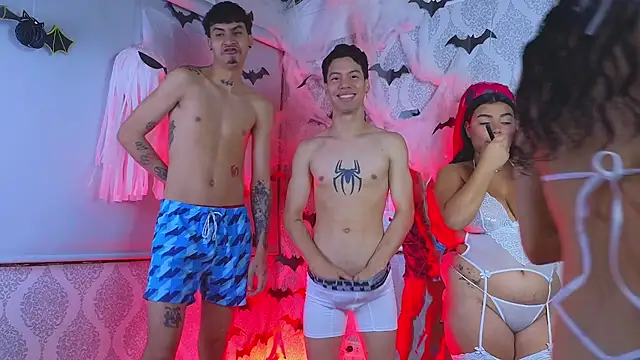 Twink sensationx online show from October 25, 2025, 1:18 pm